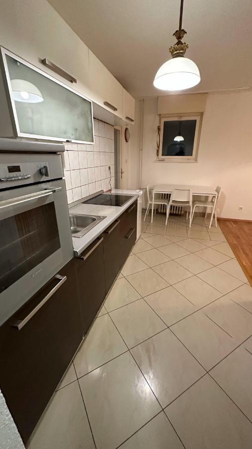 Apartment Sky リエカ エクステリア 写真
